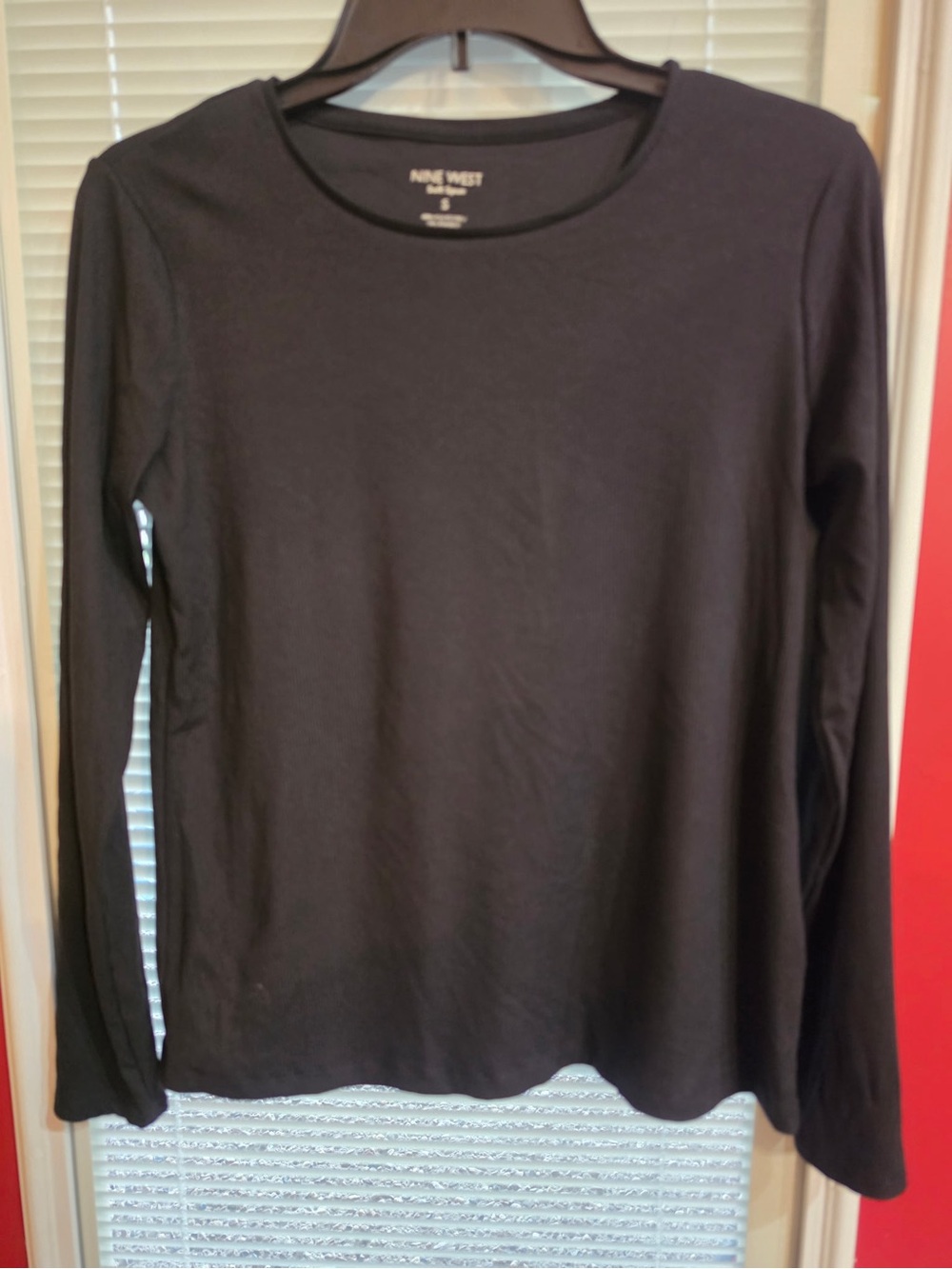Nine West Black Long Sleeve Crewneck Pullover